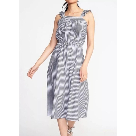 Old Navy Blue Stripe Smocked Maxi Dress Sleeveless Ruffle Strap Large NWT Beach - Picture 1 of 9